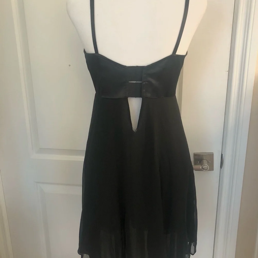 BETSEY JOHNSON slip dress. Satin on top chiffon on bottom. Sexy and cute Sz 4 - Picture 3 of 13
